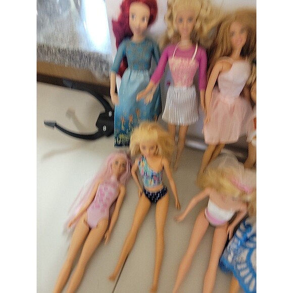 Huge lot Barbie Doll 16 pc Some maybe Disney - Picture 11 of 12